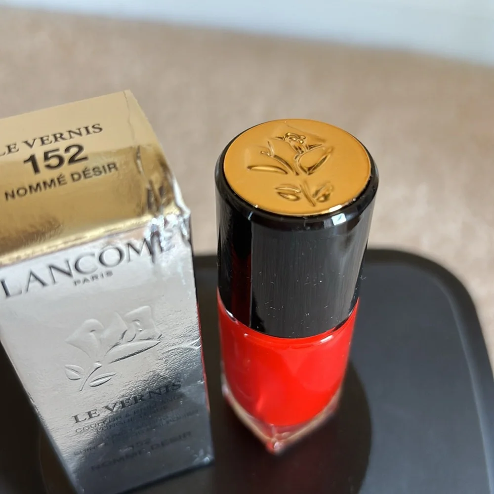 Lancôme Le Vernis nail polish